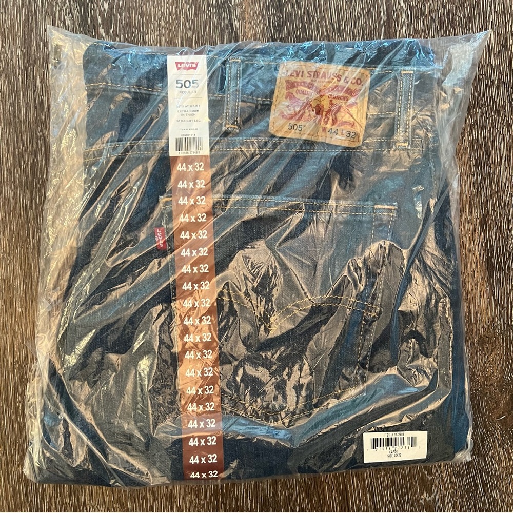 Levi's Men's 505 Straight Leg Blue Jeans 44” x 32”